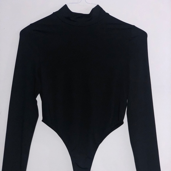 Black set - Picture 6 of 7